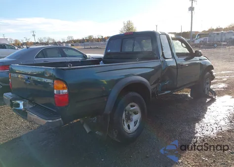 2004 Toyota Tacoma из США, поврежденный, VIN 5TEWM72N74Z370822